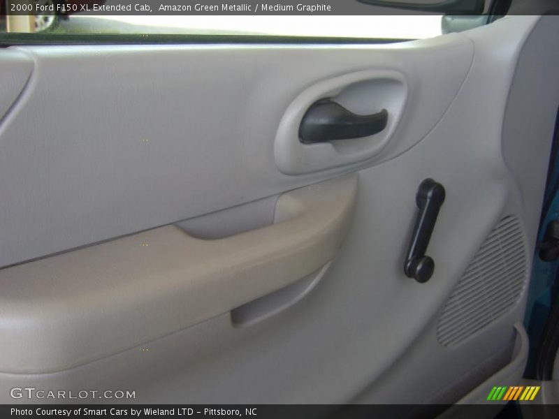 Amazon Green Metallic / Medium Graphite 2000 Ford F150 XL Extended Cab