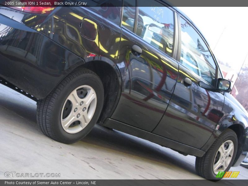 Black Onyx / Gray 2005 Saturn ION 1 Sedan