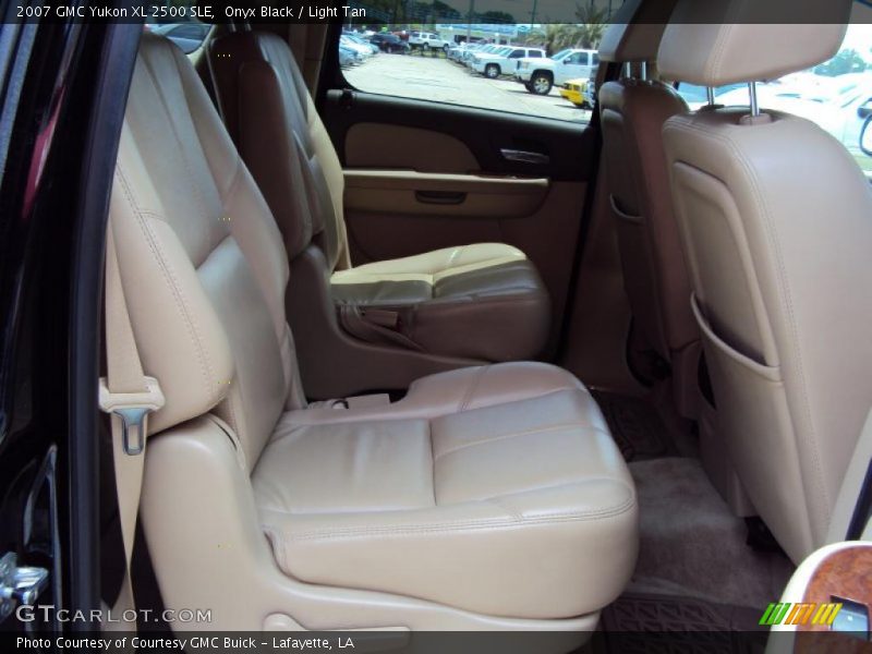 Onyx Black / Light Tan 2007 GMC Yukon XL 2500 SLE