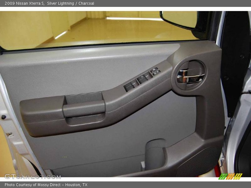 Silver Lightning / Charcoal 2009 Nissan Xterra S