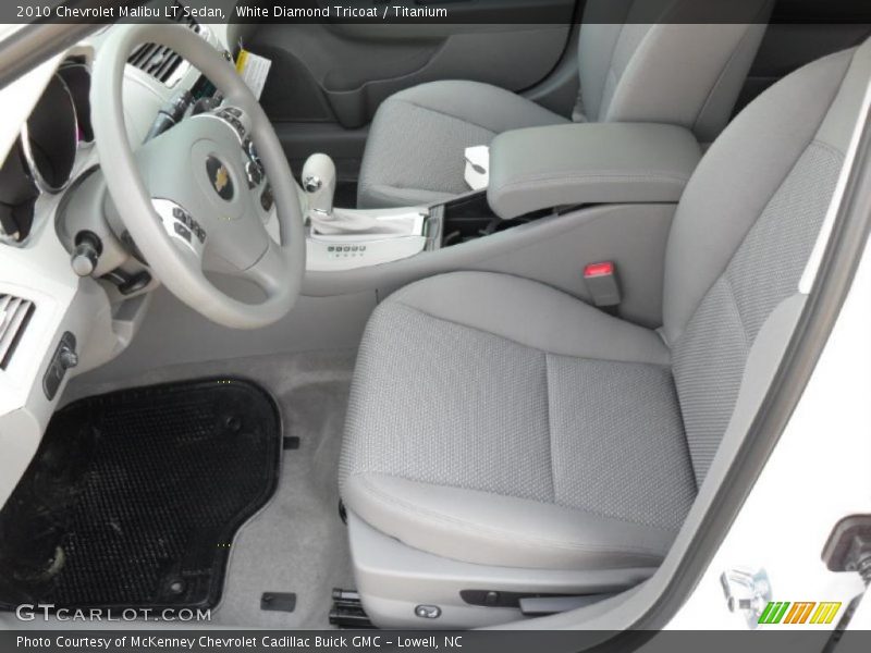 White Diamond Tricoat / Titanium 2010 Chevrolet Malibu LT Sedan