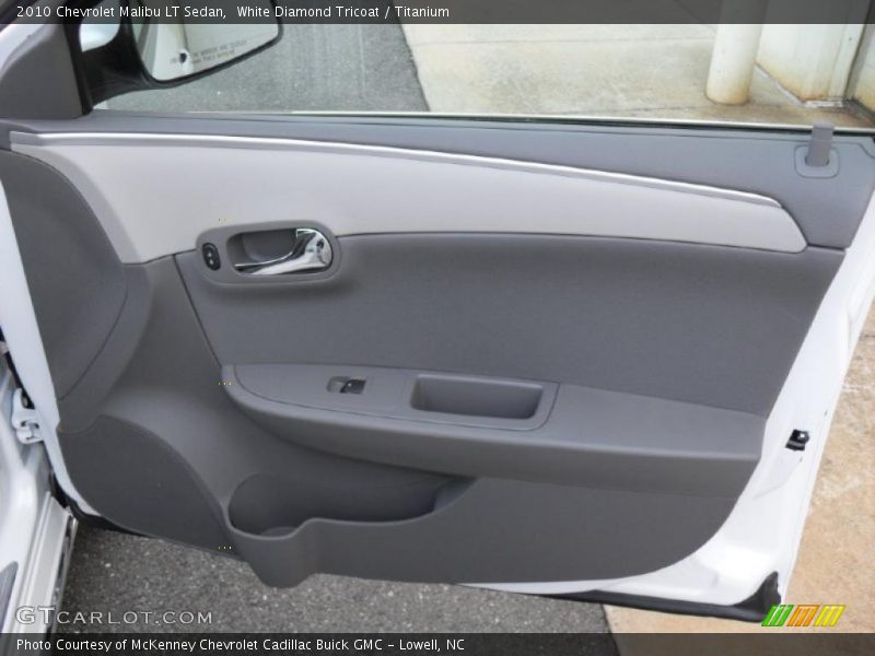 White Diamond Tricoat / Titanium 2010 Chevrolet Malibu LT Sedan