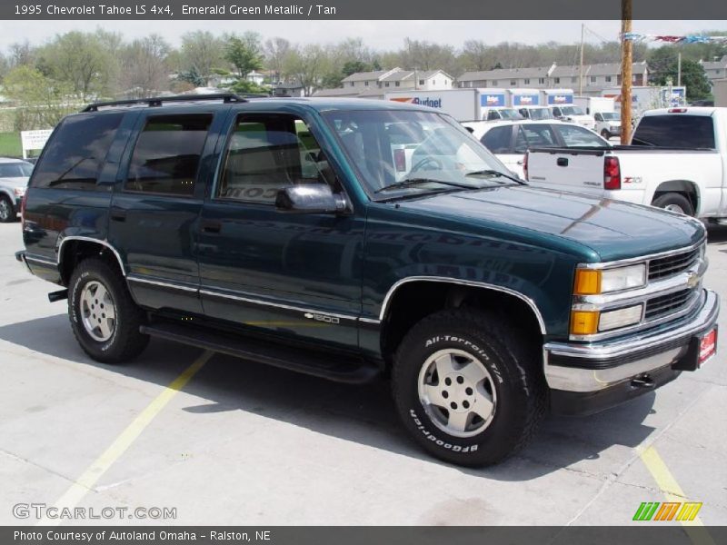 Emerald Green Metallic / Tan 1995 Chevrolet Tahoe LS 4x4