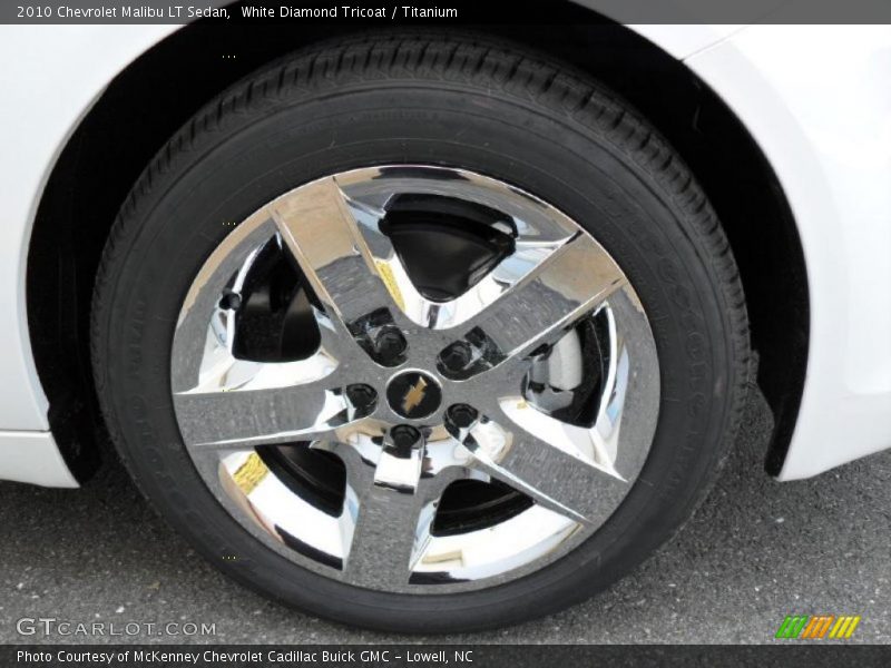 White Diamond Tricoat / Titanium 2010 Chevrolet Malibu LT Sedan