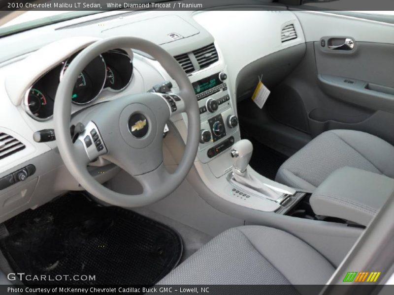 White Diamond Tricoat / Titanium 2010 Chevrolet Malibu LT Sedan