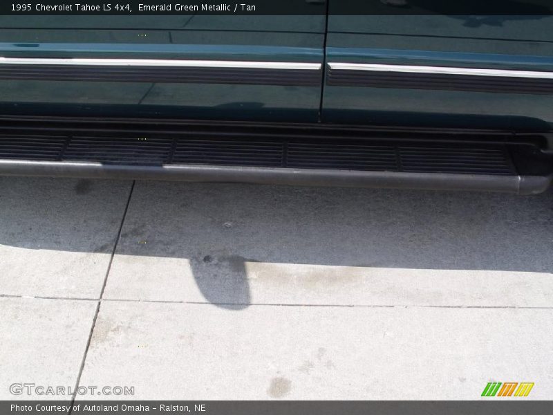 Emerald Green Metallic / Tan 1995 Chevrolet Tahoe LS 4x4