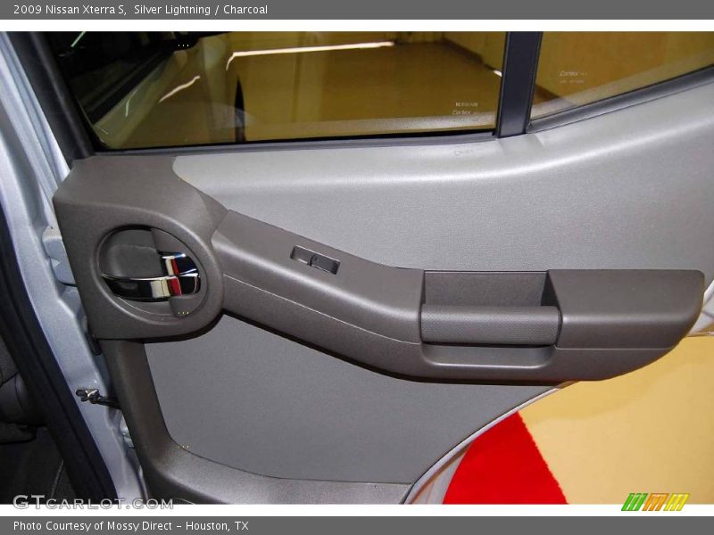 Silver Lightning / Charcoal 2009 Nissan Xterra S