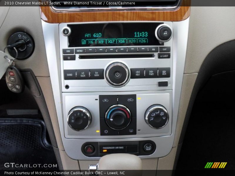 White Diamond Tricoat / Cocoa/Cashmere 2010 Chevrolet Malibu LT Sedan