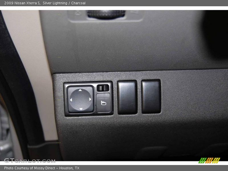Silver Lightning / Charcoal 2009 Nissan Xterra S
