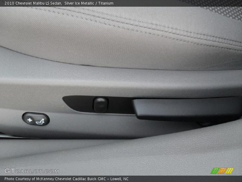 Silver Ice Metallic / Titanium 2010 Chevrolet Malibu LS Sedan