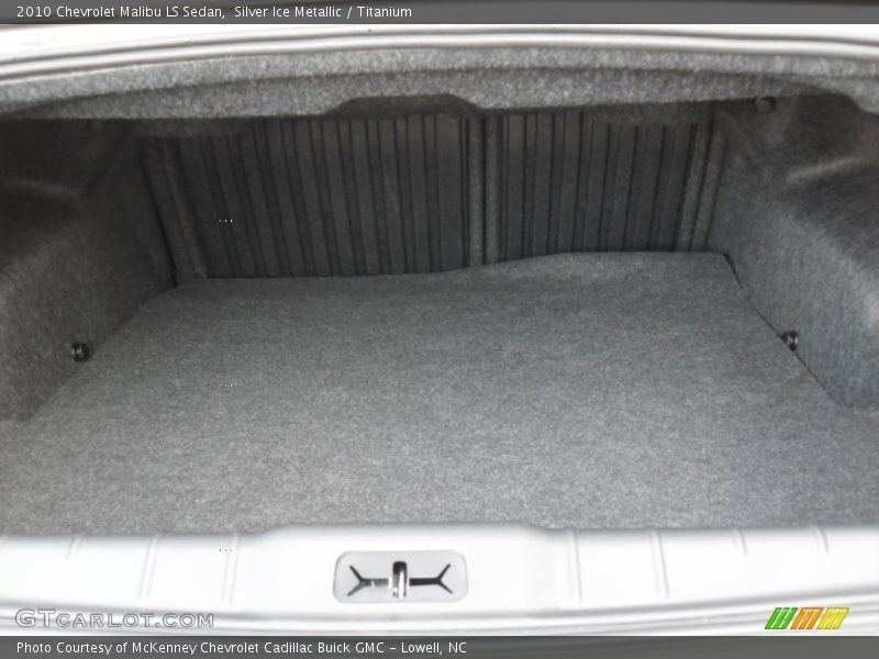 Silver Ice Metallic / Titanium 2010 Chevrolet Malibu LS Sedan