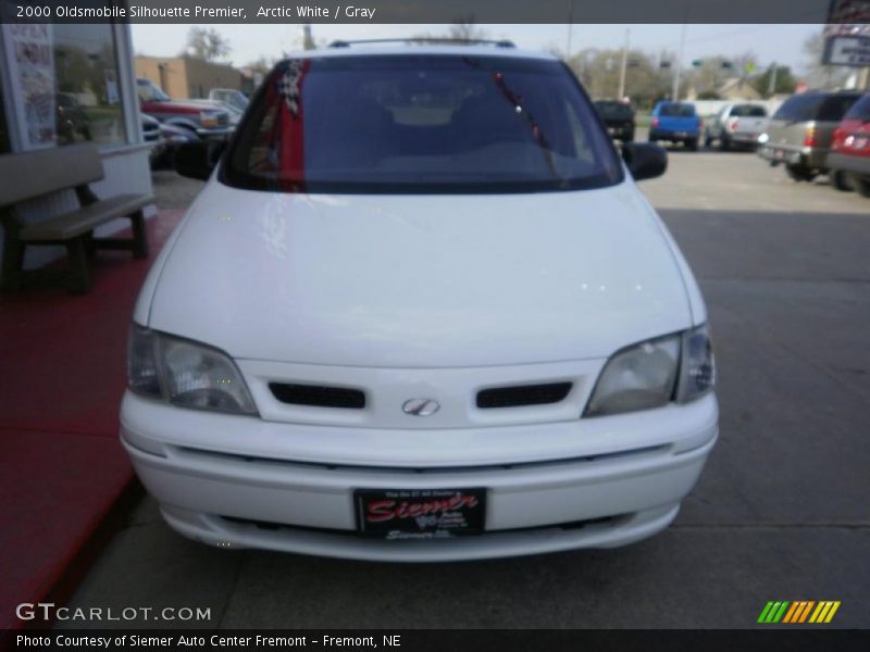Arctic White / Gray 2000 Oldsmobile Silhouette Premier