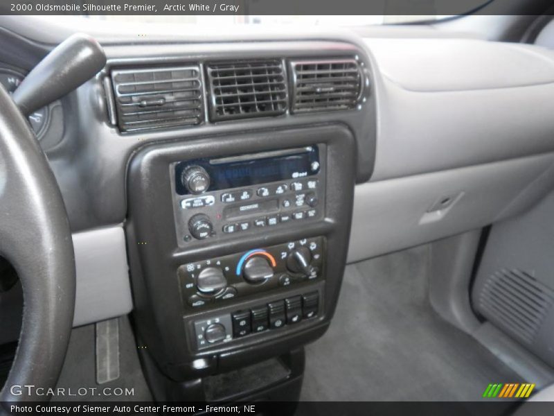 Arctic White / Gray 2000 Oldsmobile Silhouette Premier