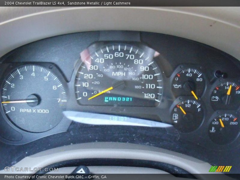 Sandstone Metallic / Light Cashmere 2004 Chevrolet TrailBlazer LS 4x4