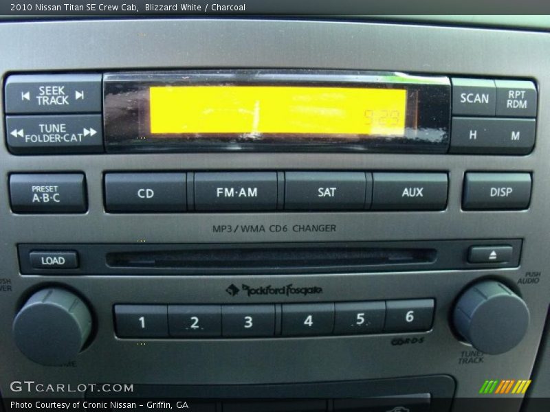 Blizzard White / Charcoal 2010 Nissan Titan SE Crew Cab