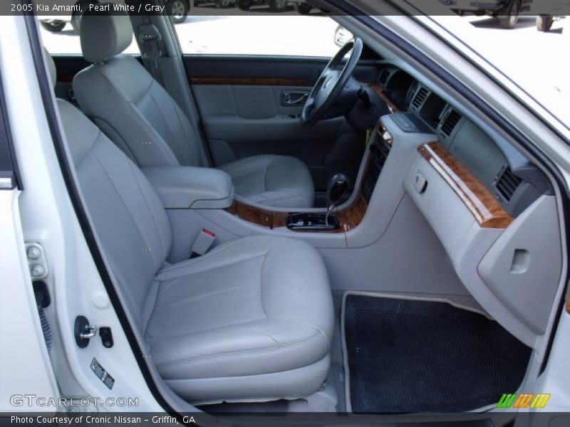 Pearl White / Gray 2005 Kia Amanti