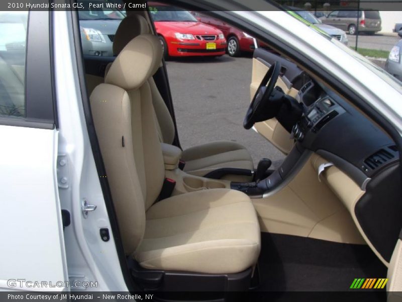 Pearl White / Camel 2010 Hyundai Sonata GLS