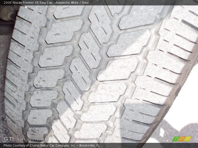 Avalanche White / Steel 2006 Nissan Frontier XE King Cab