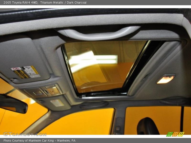 Titanium Metallic / Dark Charcoal 2005 Toyota RAV4 4WD