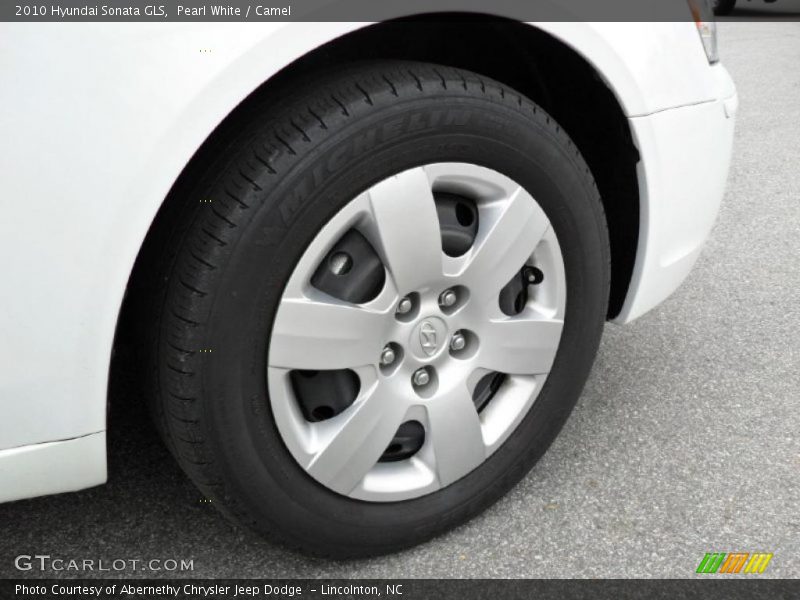 Pearl White / Camel 2010 Hyundai Sonata GLS