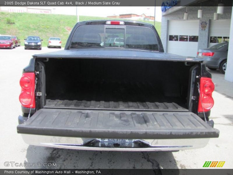 Black / Medium Slate Gray 2005 Dodge Dakota SLT Quad Cab 4x4