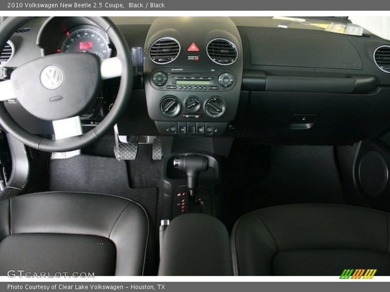 Black / Black 2010 Volkswagen New Beetle 2.5 Coupe