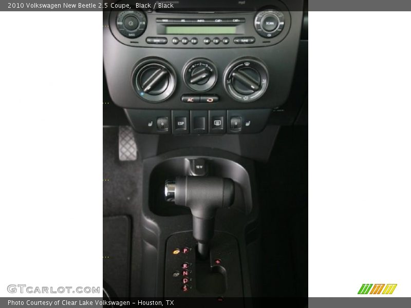 Black / Black 2010 Volkswagen New Beetle 2.5 Coupe