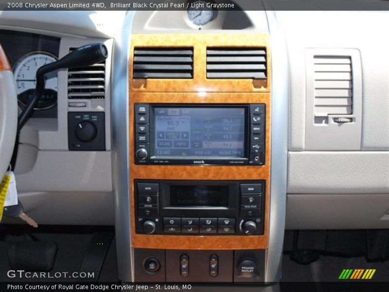 Brilliant Black Crystal Pearl / Light Graystone 2008 Chrysler Aspen Limited 4WD