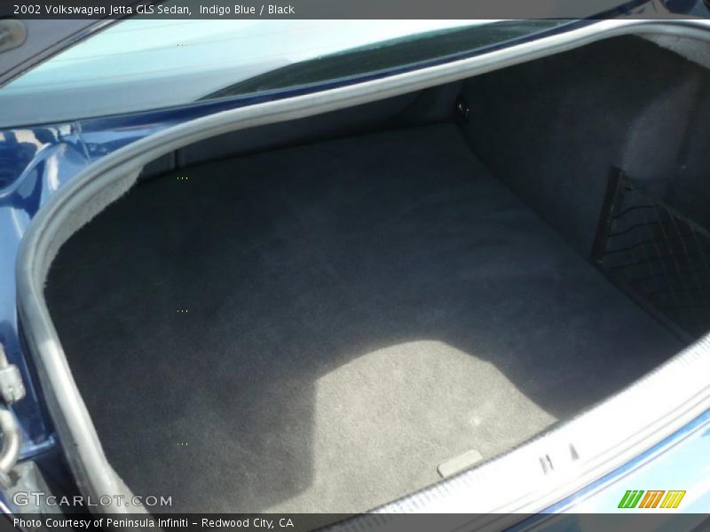 Indigo Blue / Black 2002 Volkswagen Jetta GLS Sedan