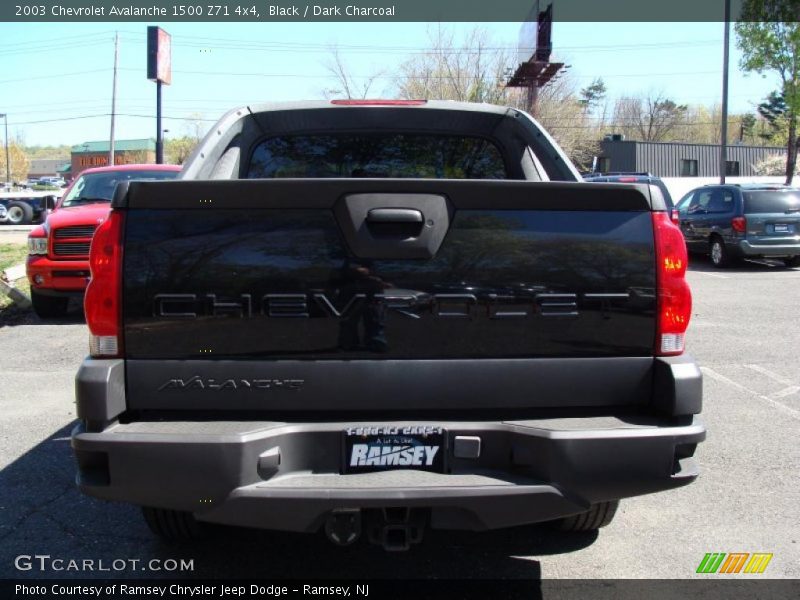 Black / Dark Charcoal 2003 Chevrolet Avalanche 1500 Z71 4x4