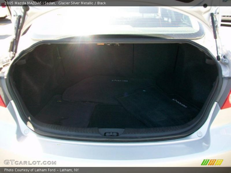 Glacier Silver Metallic / Black 2005 Mazda MAZDA6 i Sedan