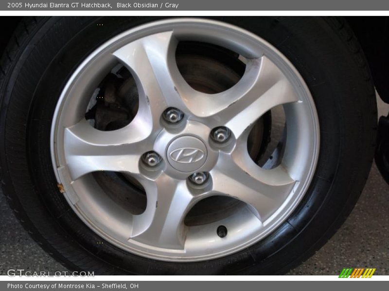 Black Obsidian / Gray 2005 Hyundai Elantra GT Hatchback