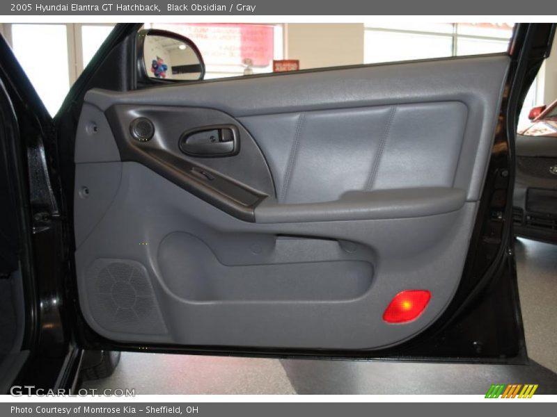 Black Obsidian / Gray 2005 Hyundai Elantra GT Hatchback