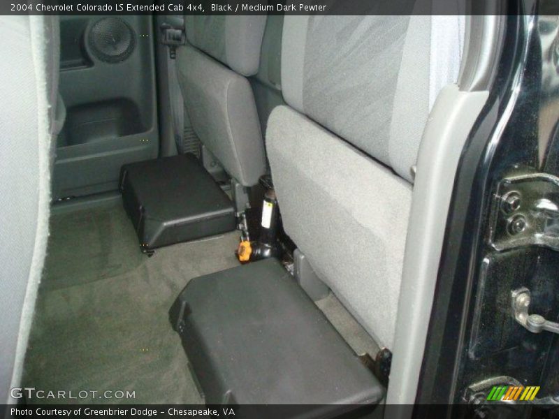 Black / Medium Dark Pewter 2004 Chevrolet Colorado LS Extended Cab 4x4