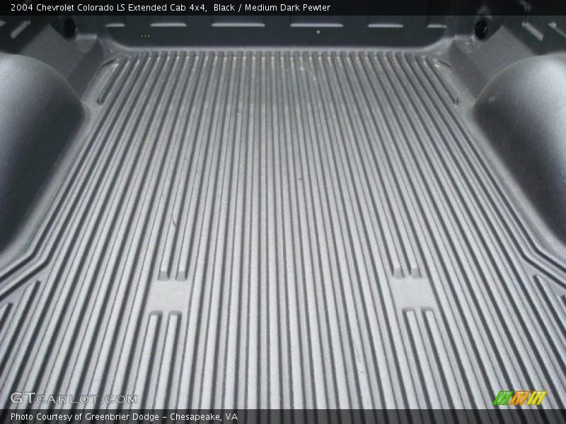 Black / Medium Dark Pewter 2004 Chevrolet Colorado LS Extended Cab 4x4