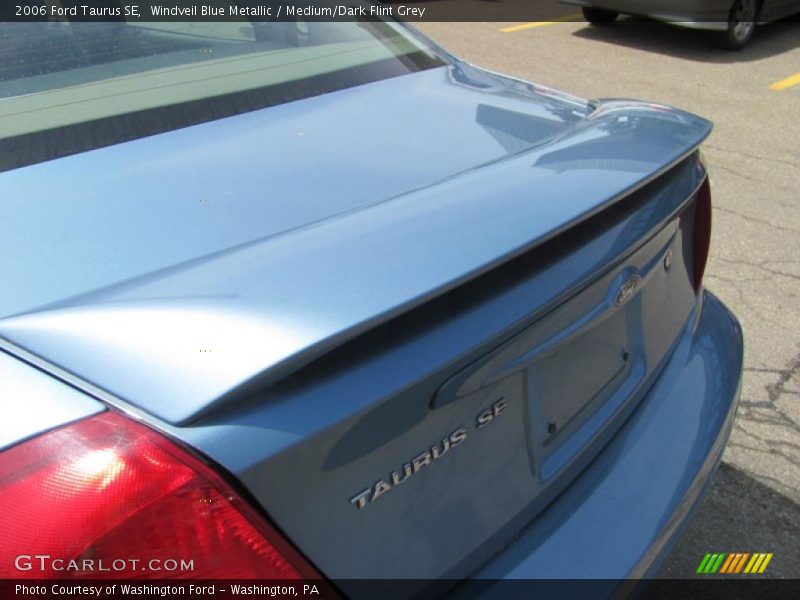 Windveil Blue Metallic / Medium/Dark Flint Grey 2006 Ford Taurus SE