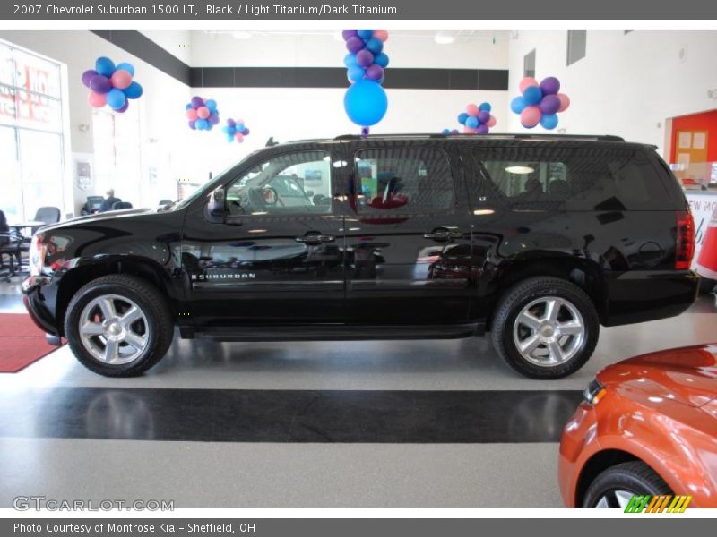 Black / Light Titanium/Dark Titanium 2007 Chevrolet Suburban 1500 LT