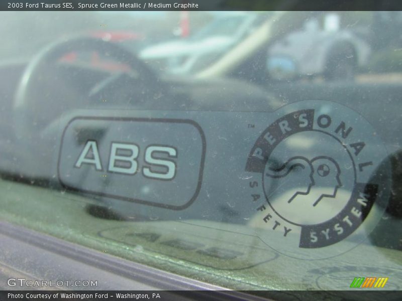 Spruce Green Metallic / Medium Graphite 2003 Ford Taurus SES