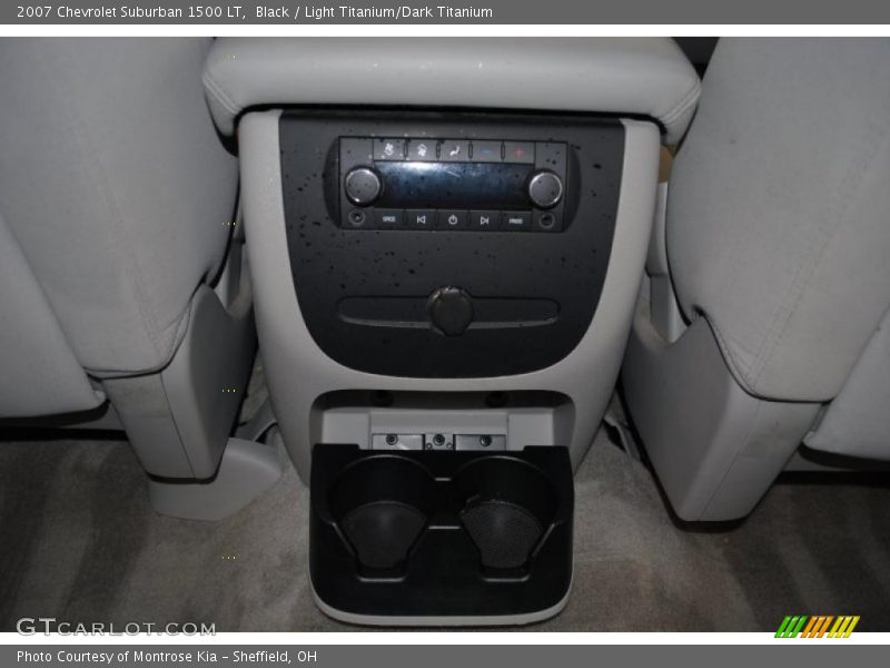 Black / Light Titanium/Dark Titanium 2007 Chevrolet Suburban 1500 LT