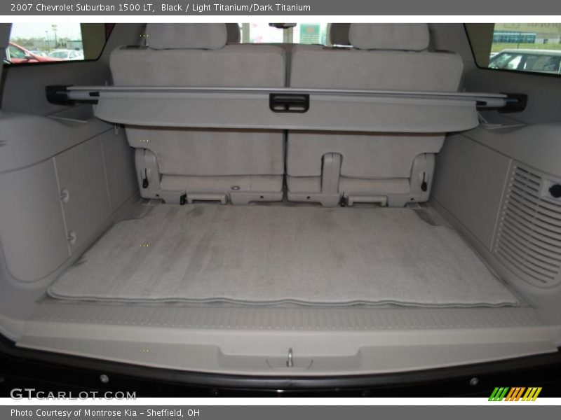 Black / Light Titanium/Dark Titanium 2007 Chevrolet Suburban 1500 LT