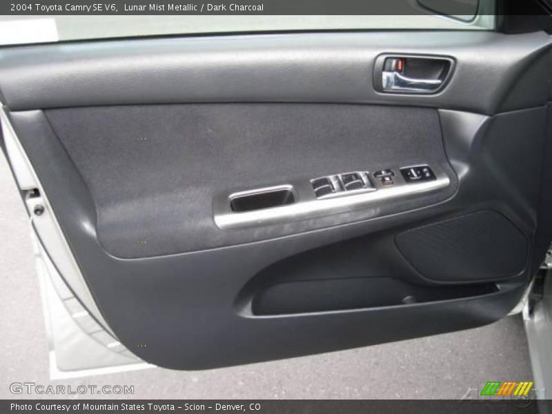 Lunar Mist Metallic / Dark Charcoal 2004 Toyota Camry SE V6