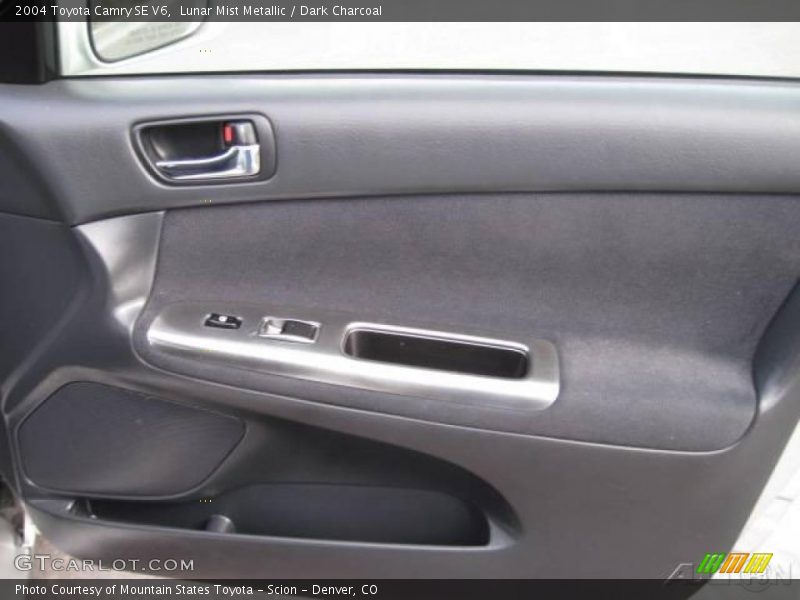 Lunar Mist Metallic / Dark Charcoal 2004 Toyota Camry SE V6