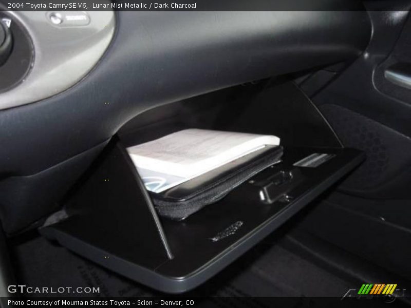 Lunar Mist Metallic / Dark Charcoal 2004 Toyota Camry SE V6