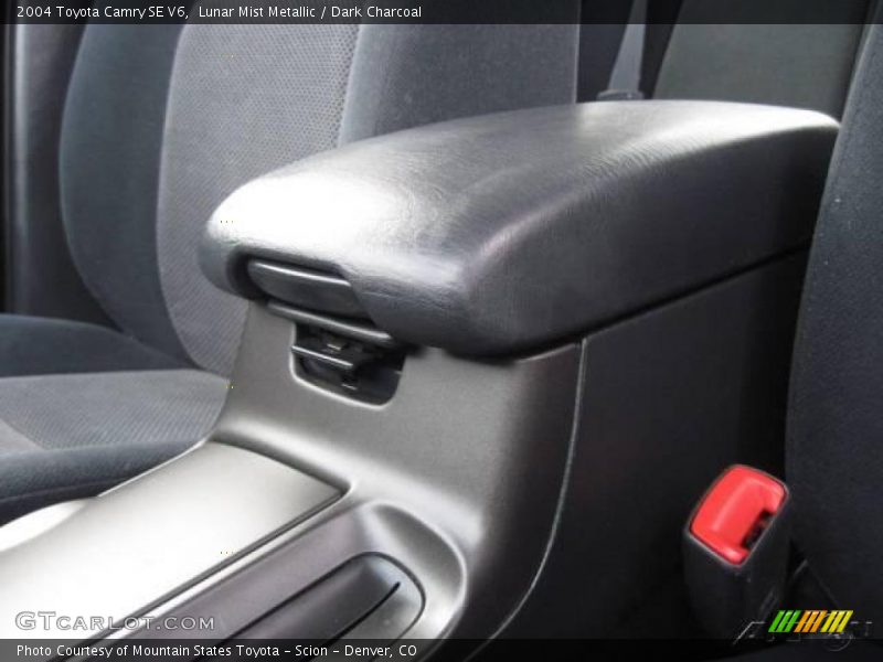 Lunar Mist Metallic / Dark Charcoal 2004 Toyota Camry SE V6