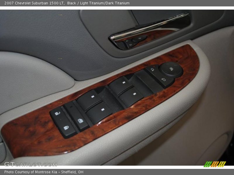 Black / Light Titanium/Dark Titanium 2007 Chevrolet Suburban 1500 LT