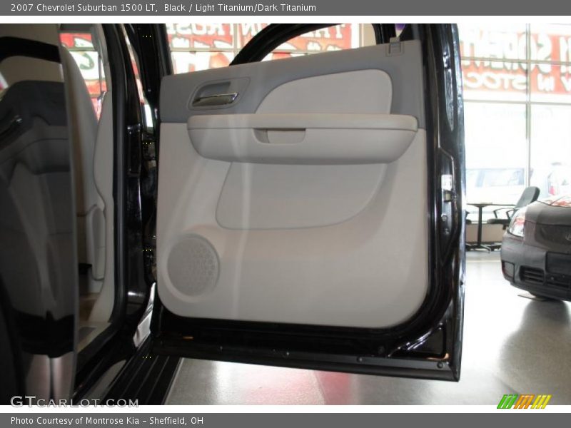 Black / Light Titanium/Dark Titanium 2007 Chevrolet Suburban 1500 LT