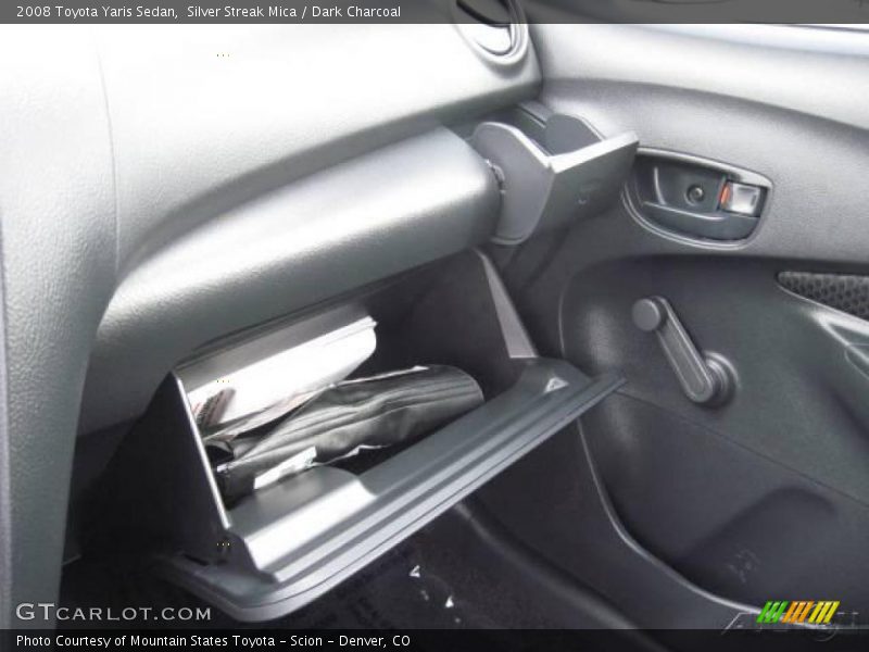 Silver Streak Mica / Dark Charcoal 2008 Toyota Yaris Sedan