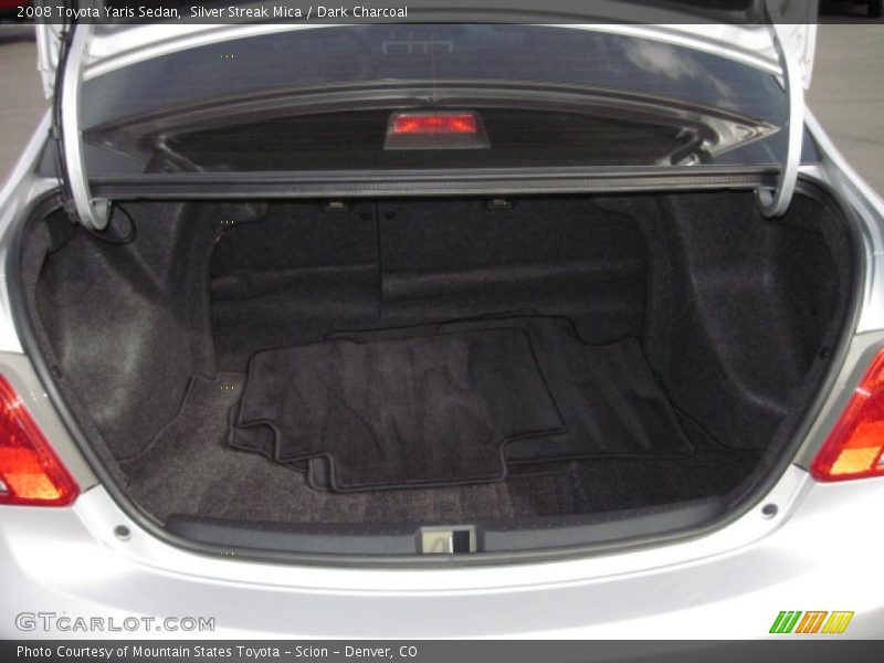 Silver Streak Mica / Dark Charcoal 2008 Toyota Yaris Sedan