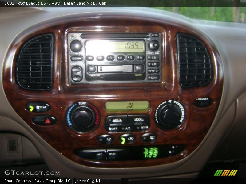 Desert Sand Mica / Oak 2002 Toyota Sequoia SR5 4WD