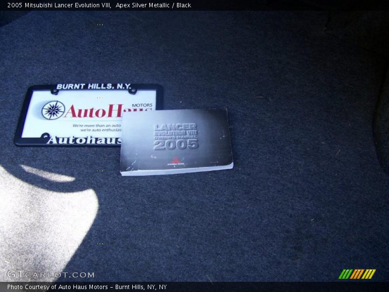 Apex Silver Metallic / Black 2005 Mitsubishi Lancer Evolution VIII